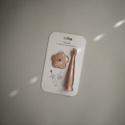 Mushie Εκπαιδευτική Οδοντόβουρτσα Σιλικόνης Λουλούδι Blush - Image 7