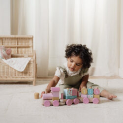 Little Dutch Ξύλινο τρενάκι με άσκηση λεπτής κίνησης Fairy Garden - Image 5