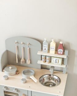 Jabadabado Ξύλινη παιδική κουζίνα με κατσαρολικά Γκρι - Image 3