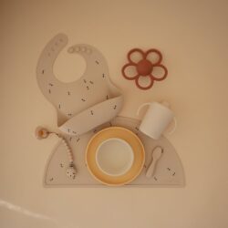 Mushie Σαλιάρα Σιλικόνης Bees - Image 4