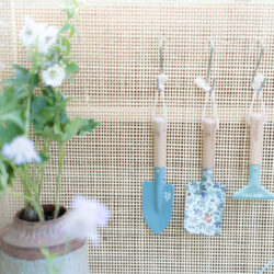 Little Dutch Σετ παιδικών εργαλείων κήπου Forest Friends FSC - Image 5