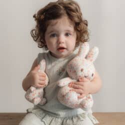 Little Dutch Υφασμάτινο κουκλάκι Miffy Lucky Blossom all over 20εκ. - Image 3