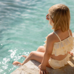 Little Dutch Παιδικό σετ μπικίνι με βολάν - ocean treasures yellow - 2-4 ετών - Image 3