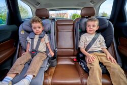 Lionelo Nelly i-Size isofix κάθισμα αυτοκινήτου 76-150cm/9-36kg Black Carbon - Image 2