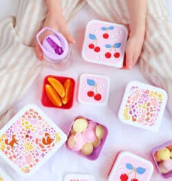 A Little Lovely Company Δοχείο φαγητού Lunch box - Cherries - Image 4