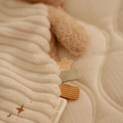 Little Dutch Υφασμάτινο ανάγλυφο ντουντού κουνελάκι Newborn Naturals GRS - Image 6