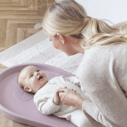 Shnuggle Αλλαξιέρα από αφρώδες υλικό με κλίση για παλλινδρόμηση Pink - Image 3