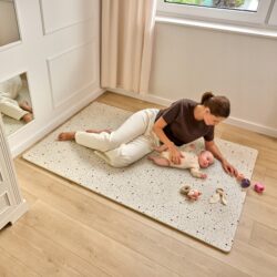 Lionelo Yoka Εκπαιδευτικό Χαλάκι Αφρού – 173×116 cm Μπεζ - Image 3