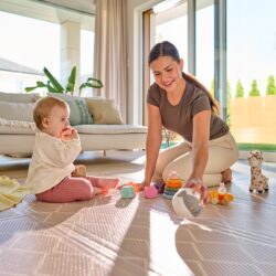 Lionelo Zora Εκπαιδευτικό Χαλάκι Πτυσσόμενο 180Χ201cm Μπεζ - Image 3