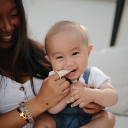 Mushie 2 Βρεφικές Οδοντόβουρτσες Δακτύλου Σιλικόνης Clay/Shifting Sand - Image 6