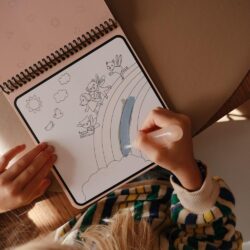 Mushie Επαναχρησιμοποιούμενο Μπλοκ Ζωγραφικής Vehicles - Image 3