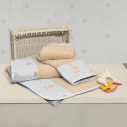 Σετ πετσέτες 2 τεμ 100% βαμβάκι 450 γρμ/τμ 30x50 & 70x120 Design 504 Sophie La Girafe - Image 2