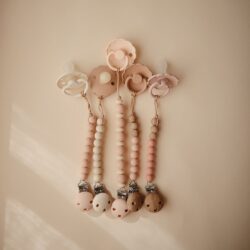 Κλιπ για Πιπίπλες Σιλικόνης Luna Blush - Mushie - Image 7