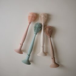Βούρτσα Σιλικόνης για Μπουκάλια Cambridge Blue  - Mushie - Image 16
