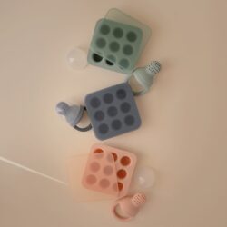 Παγοθήκη Φαγητού 9 Θέσεων 14.8ml Σιλικόνης Cambridge Blue - Mushie - Image 10