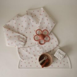 Σαλιάρα με Μανίκια Bows – Mushie - Image 10