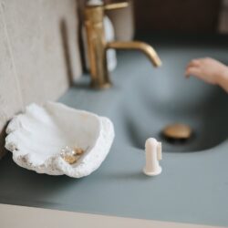 2 Βρεφικές Οδοντόβουρτσες Δακτύλου Σιλικόνης Blush/Shifting Sand - Mushie - Image 12