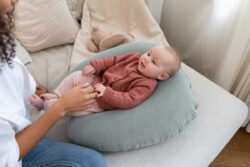 Doomoo Φουσκωτό Μαξιλάρι Θηλασμό Nursing Air Pillow Green - Image 5