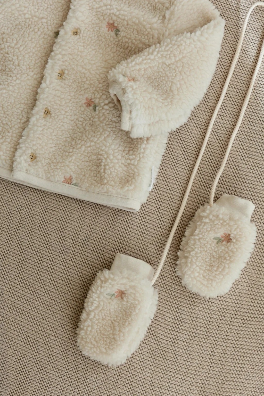 Little Dutch Ζακέτα Teddy Sand Flowers Sand 6-9 Μηνών - Image 4